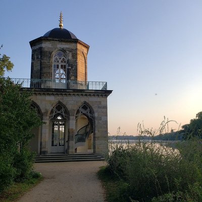 고딕 도서관(고티셰 비블리오테크)